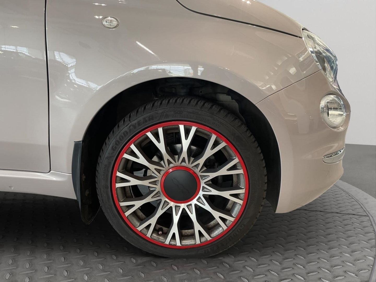 Fahrzeugabbildung Fiat 500 Star Faltdach PDC Tempomat Klima Allwetter