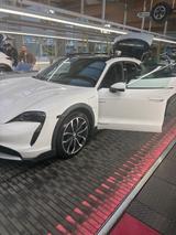 Porsche Taycan 4 Cross Turismo - - Porsche Taycan in Dortmund