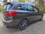 BMW 220 Gran Tourer 220d Steptronic Sport Line S... - BMW 220 Gran Tourer von privat