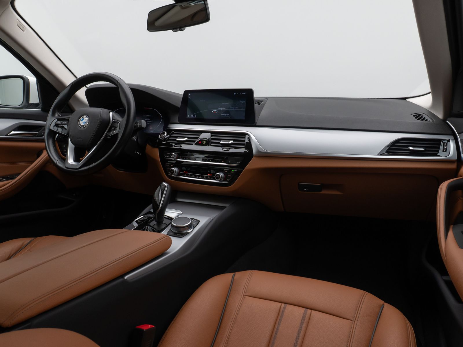 Fahrzeugabbildung BMW 520d Kamera Leder HiFi Sport AHK Alarm Parkassis