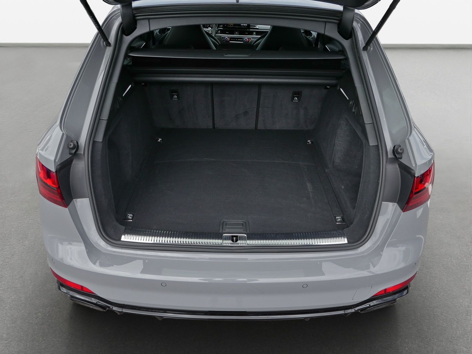 Audi RS4 - Bild 11