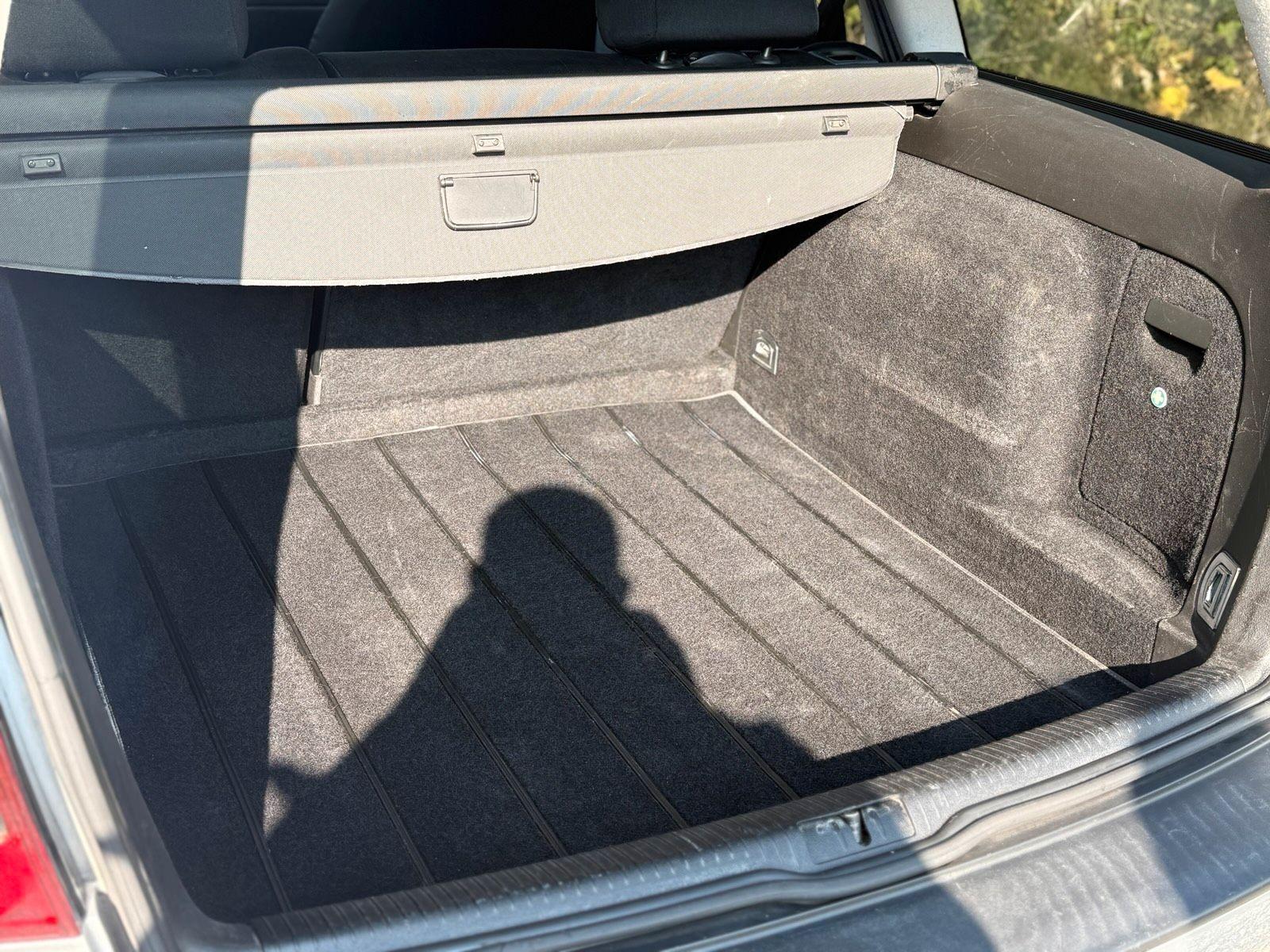 Volkswagen Golf 2005 — photo 9