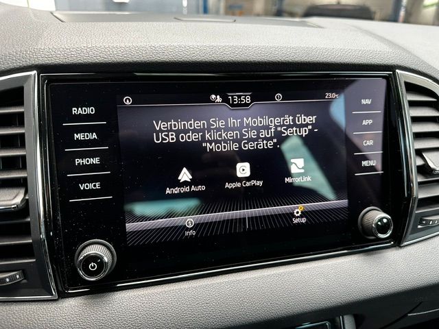 Karoq Ambition KAMERA;CARPLAY;PDC;KESSY