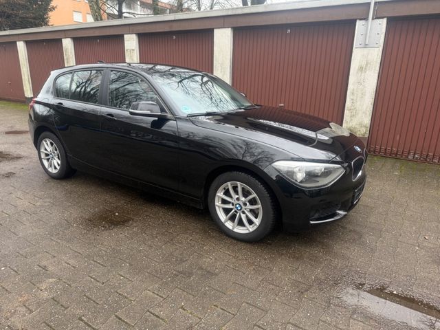 BMW 114i Sport Line