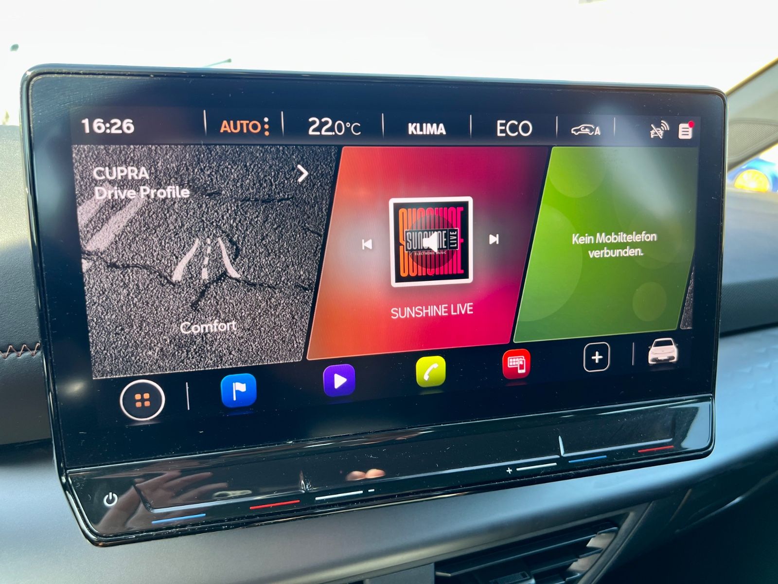 CUPRA Born KLIMAAUT LED PDC L+R-SENSOR DAB CARPLAY