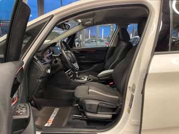 BMW 225 Active Tourer *HEAD-UP*KAMERA*NAVI*ACC*