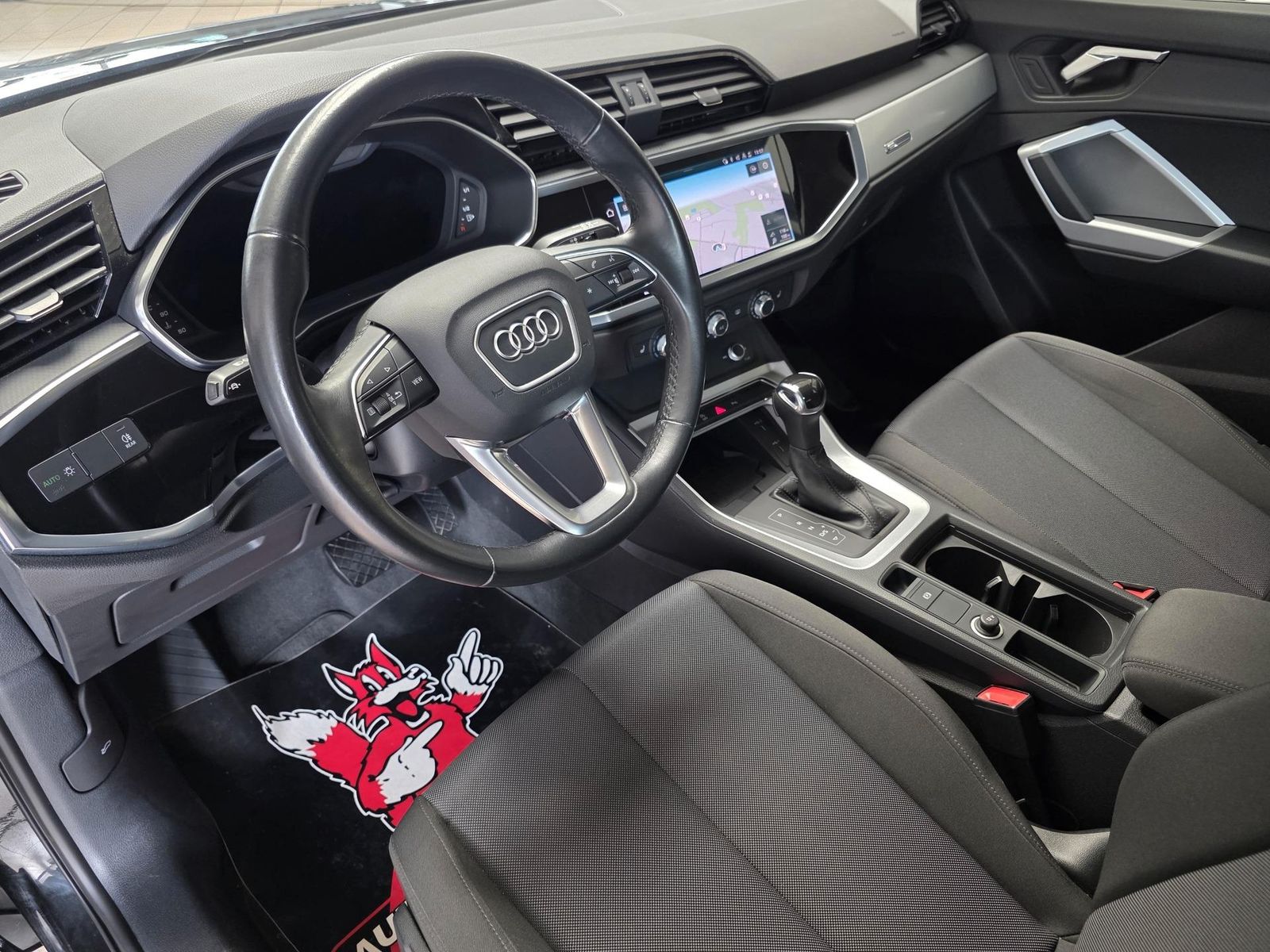 Fahrzeugabbildung Audi Q3 35 TDI DSG/Navi/DAB/Totwinkel/VZE