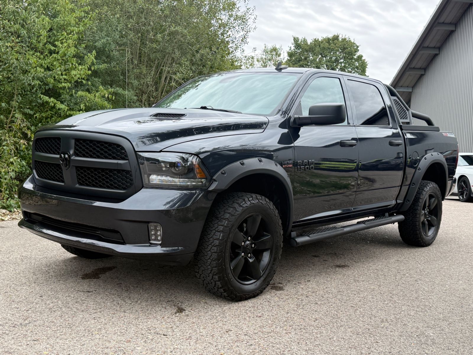 Dodge Dodge RAM 1500 HEMI 5.7L CREW CAB SPORT HOCH&BREIT