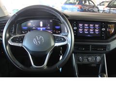 Fahrzeugabbildung Volkswagen Polo Life,4x Einparkhilfe,Leichtmetallräder,Navi