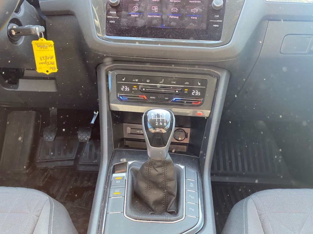 Fahrzeugabbildung Volkswagen Tiguan 1.5 TSI Life *AHZV*IQ.Drive*