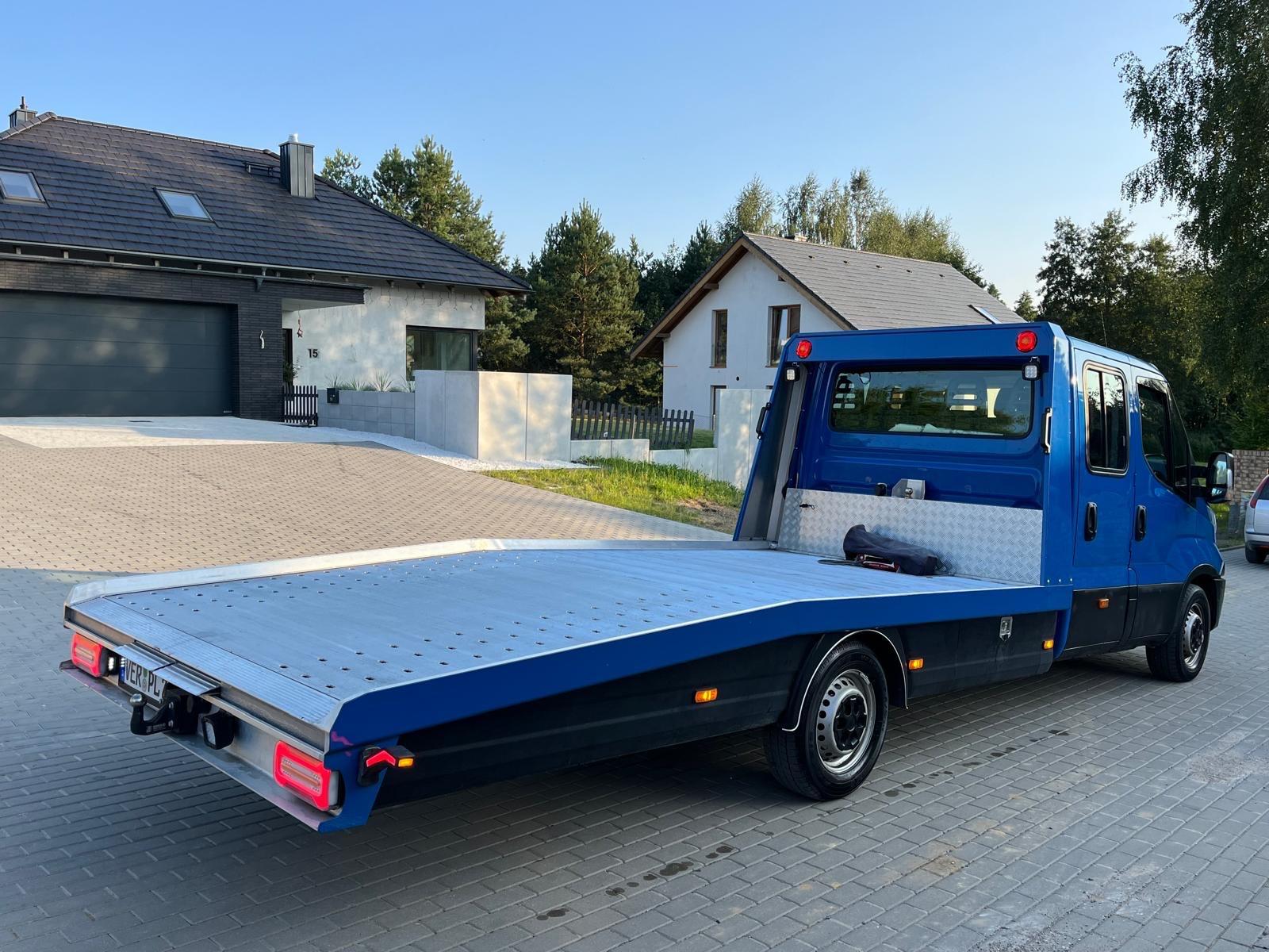 Iveco Daily 2.3 D Schlepper KLIMA 7 Pers. TÜV 10/26