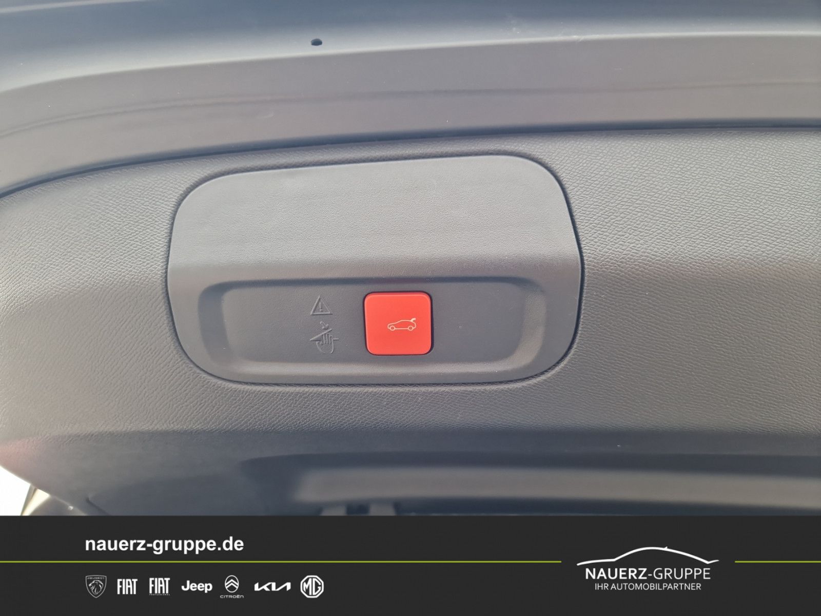 Fahrzeugabbildung Peugeot 408 Hybrid 225 GT Plug-In Hybrid