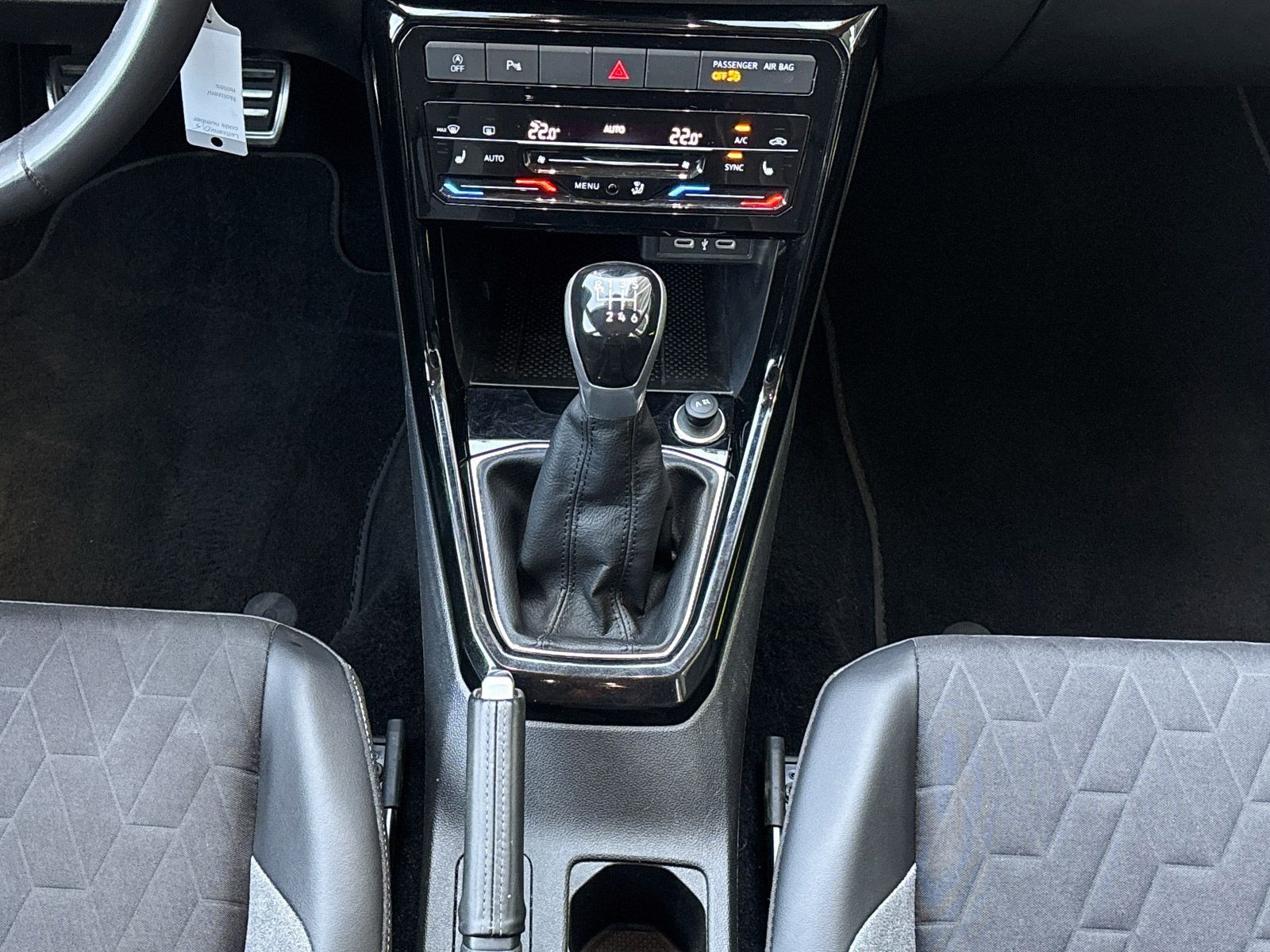 Volkswagen T-Cross - Bild 14