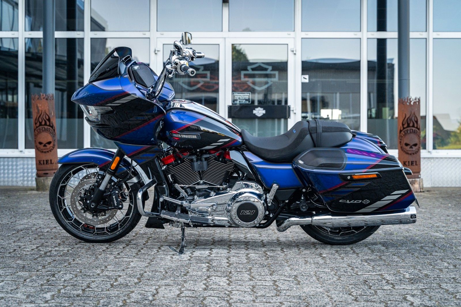 Fahrzeugabbildung Harley-Davidson CVO Road Glide FLTRXSE 121 cui MY25 Sofort Verfg