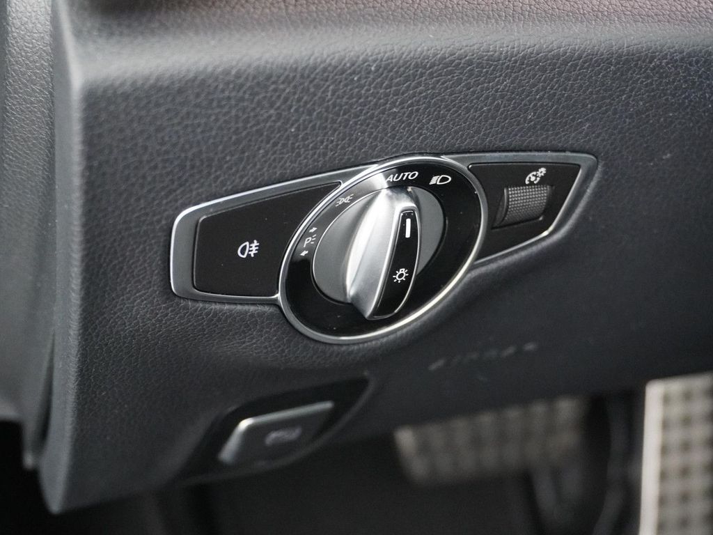 Mercedes-Benz E 63 AMG S 4MATIC+ Händlerwartung panorama dach