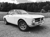 Alfa Romeo Alfa GT 1300 junior - Alfa Romeo Junior mit Benzin-Antrieb: Coupé