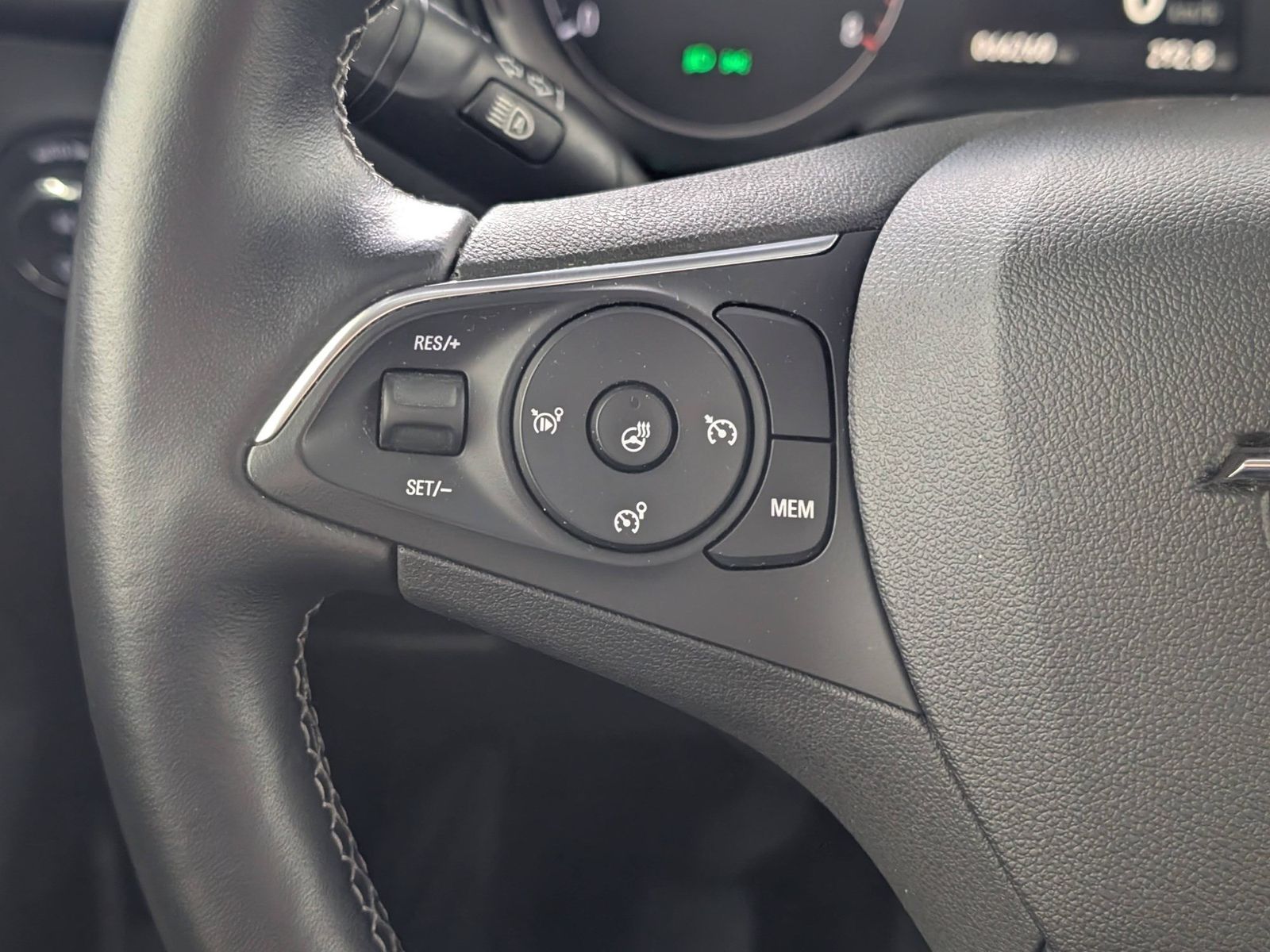 OPEL Crossland X 1.2 Turbo Edition Navi LED Klima – Bild 26