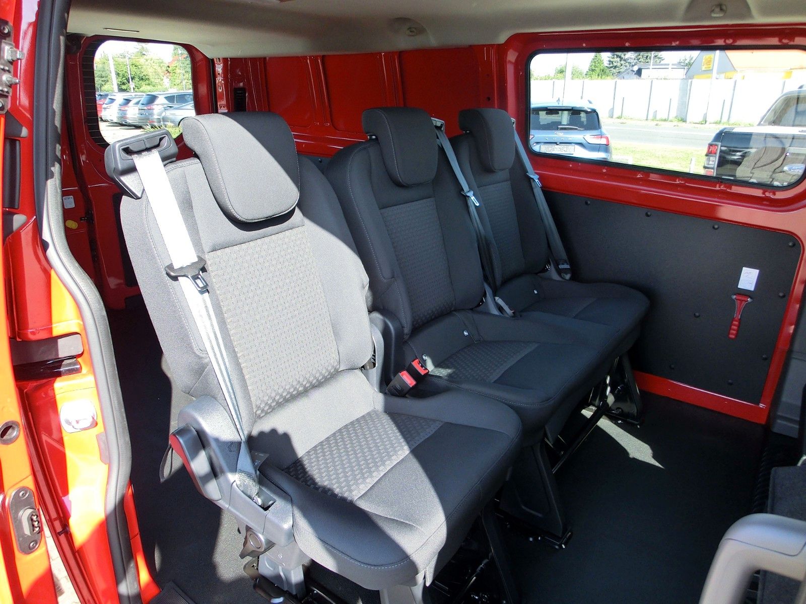 Fahrzeugabbildung Ford Transit Custom Kasten Pkw 320 L2 MHEV