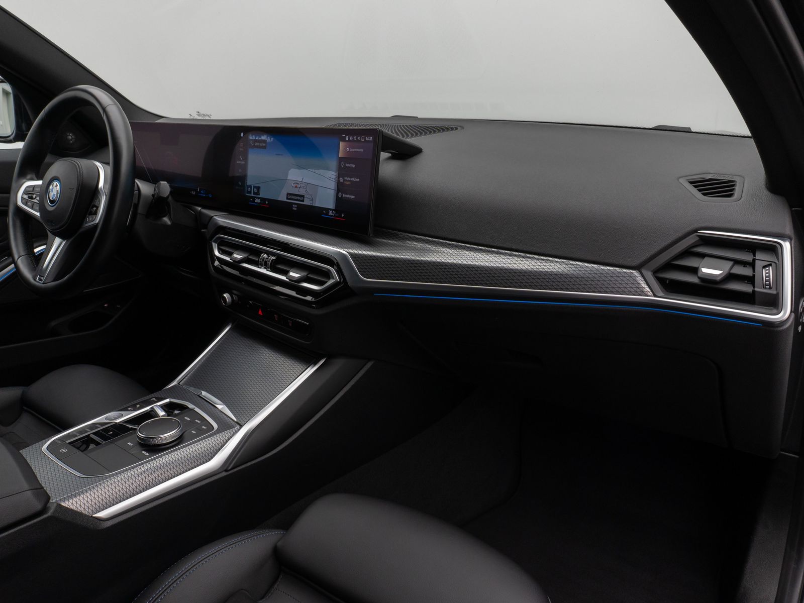 Fahrzeugabbildung BMW 330e M Sport Kamera DAB H/K Stop&Go LED 19Zoll