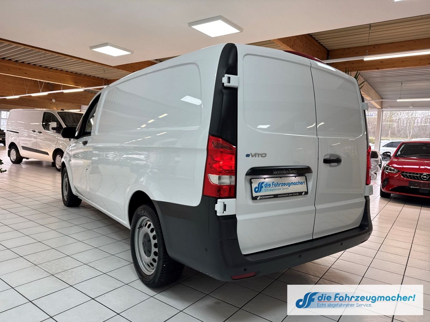 Fahrzeugabbildung Mercedes-Benz Vito Kasten e111 lang DAB SHZ Rückfahrkam. Notbr