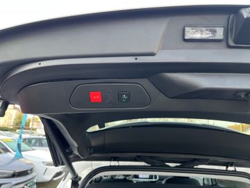 Opel Grandland 1.2 T GS Automatik AHK Matrix LED