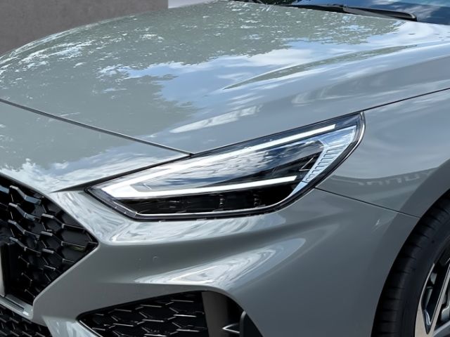 Fahrzeugabbildung Hyundai i30 FL Kombi MJ25 1.5 Benzin Turbo 7-DCT (48V) N
