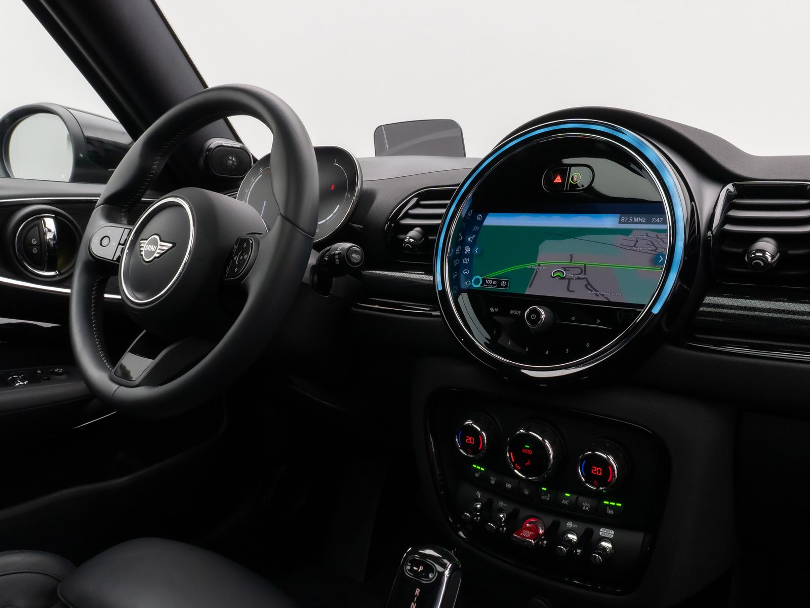 Fahrzeugabbildung MINI Cooper S Clubman H/K Panoram DAB HUD Kamera Voll
