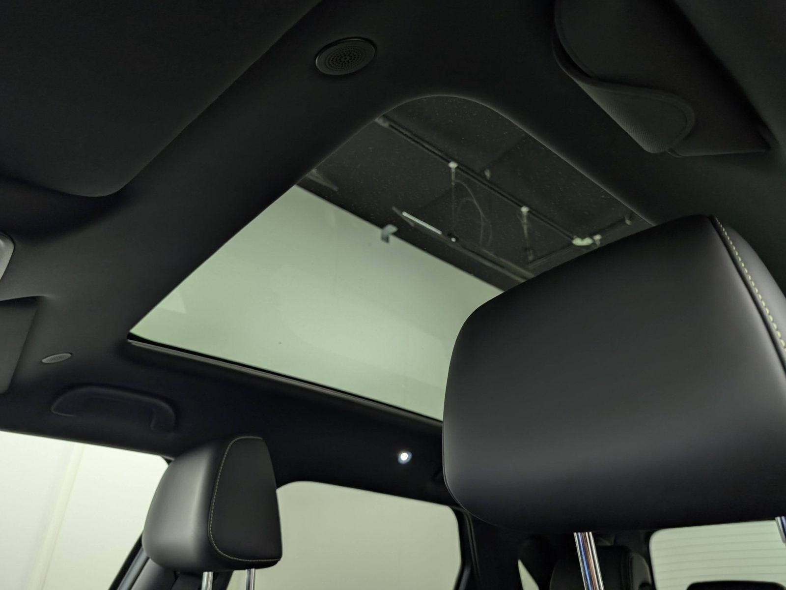 BYD ATTO 2 DM-i Boost Glasdach SHZ Kamera – Bild 14