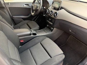 Mercedes B 180 - 10