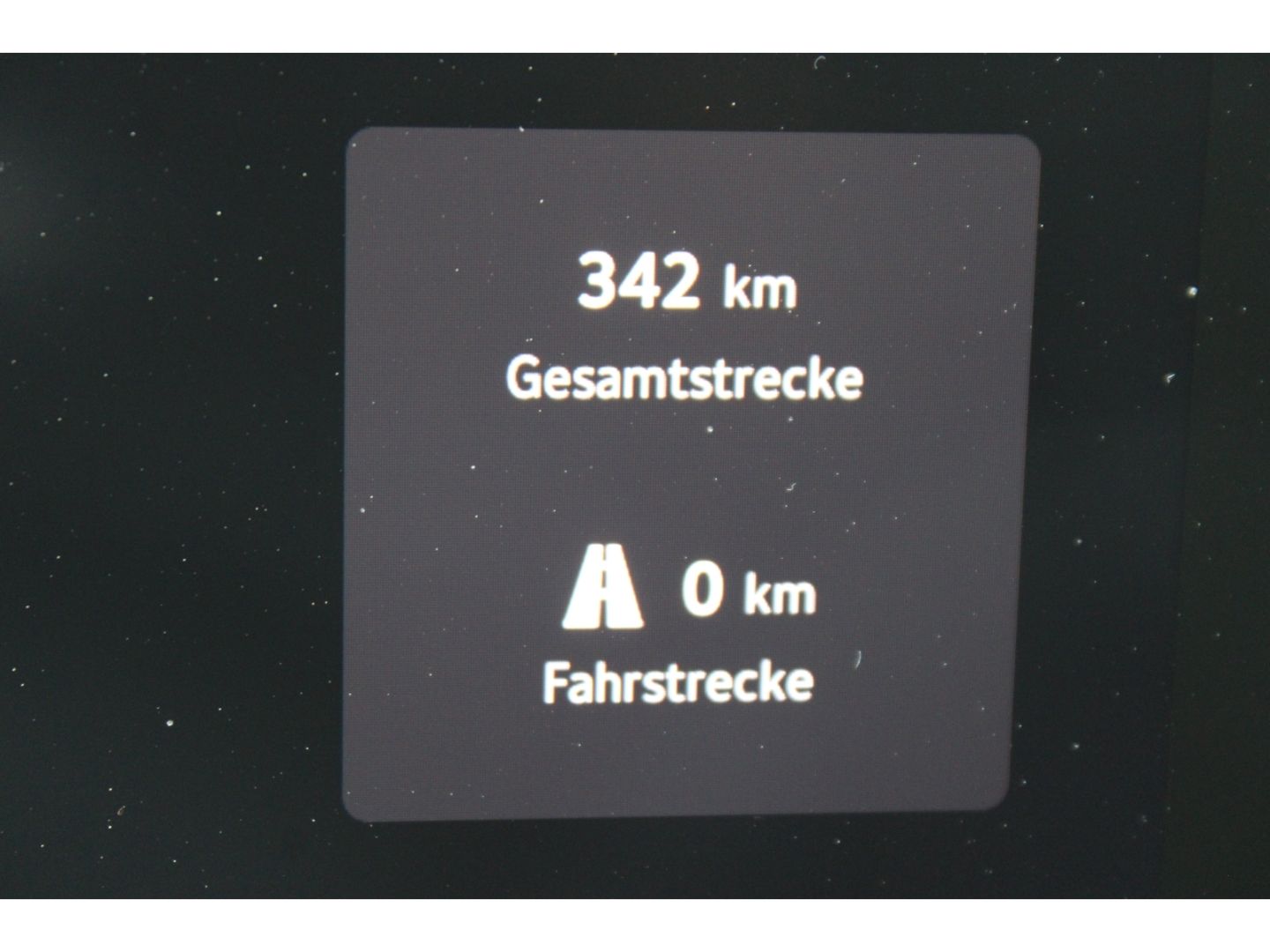 SKODA Kodiaq 1.5 TSI mHEV Selection ACC LED AHK TWA RF - Image 16