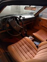 Mercedes-Benz 230 CE - gebrauchte Mercedes-Benz 230 aus dem Jahr 1980