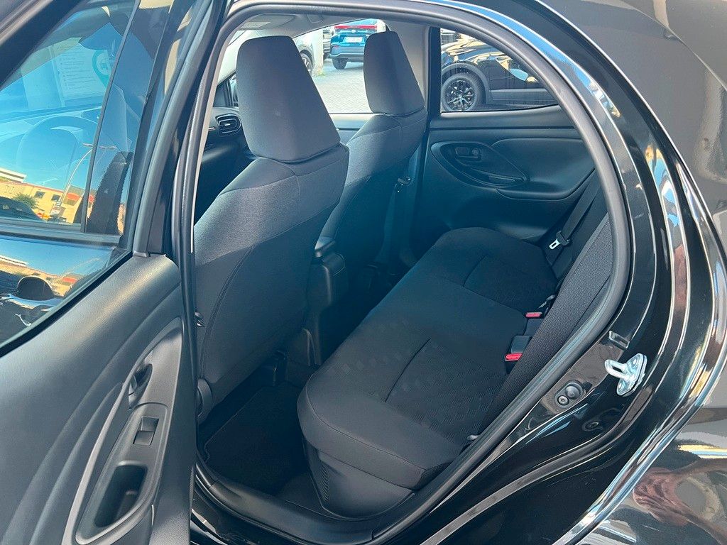 Fahrzeugabbildung Toyota Yaris Hybrid Teamplayer Comfortpaket