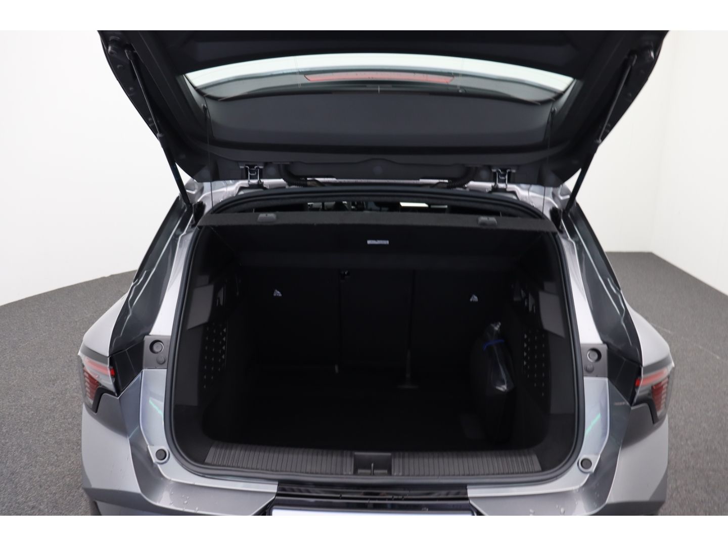 Fahrzeugabbildung Mitsubishi Eclipse Cross Diamant Plus 11 KW ACC LED SHZ