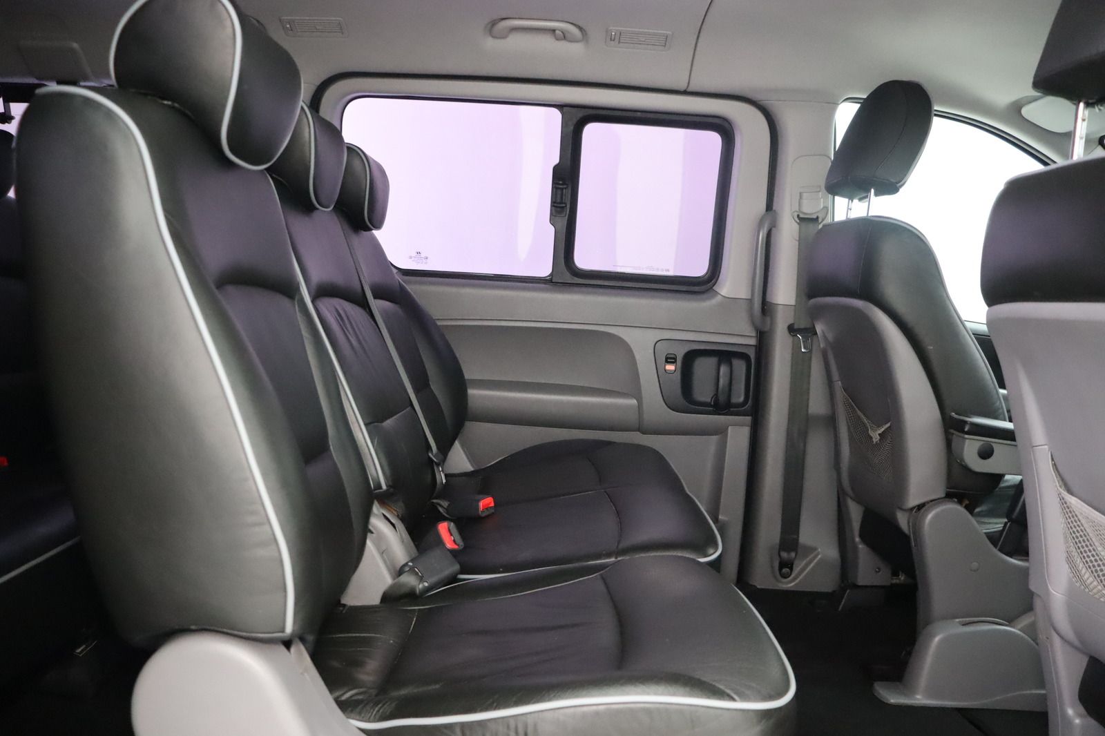 Fahrzeugabbildung Hyundai H-1 2.5CRDi Travel 8-Sitzer * PDC