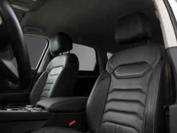 Volkswagen Touareg - 11