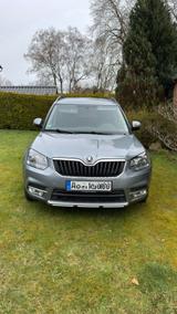 Skoda Yeti 2.0 TDI DSG 4x4 Style Sondermodel Joy - Skoda Yeti: Style