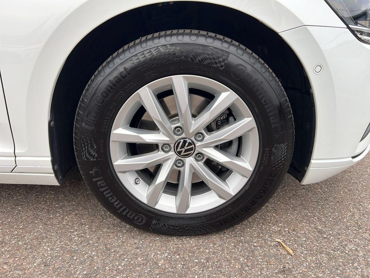 Passat Variant Business 2.0 TDI DSG RFK ACC NAVI