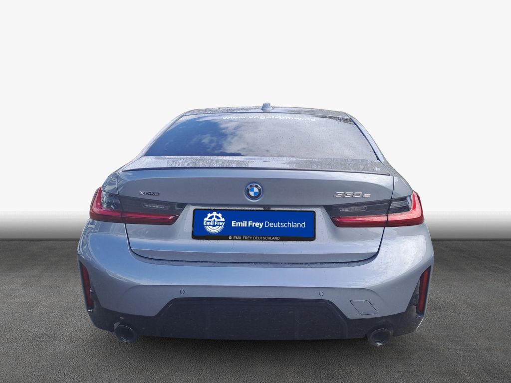 BMW 330 - Bild 6