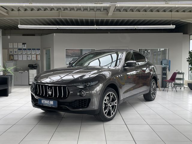 Maserati Levante 3.0 D Aut. 4x4 Leder Navi Kamera GRA LED