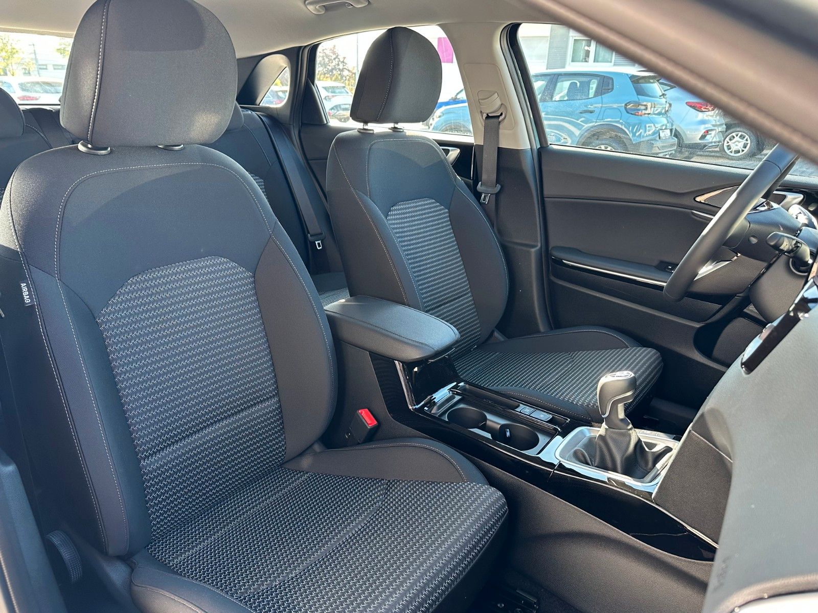 Fahrzeugabbildung Kia cee'd / Ceed 1.0 T-GDI Ultimate Edition MT