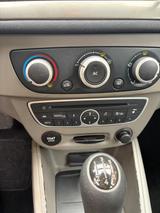 Renault Megane TomTom Edition 1.6 16V 100 TomTom Edition - Renault Megane TomTom-Edition