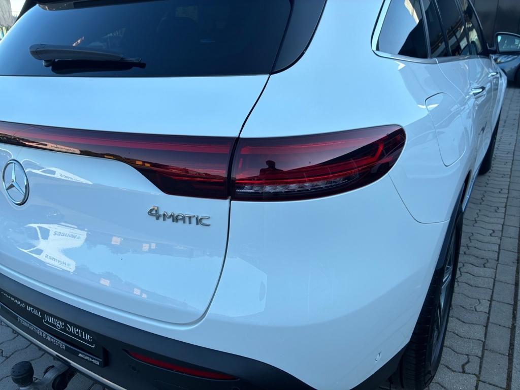 Mercedes-Benz EQC 400 4MATIC AMG Line AMG+AHK+DISTRONIC+MEMORY