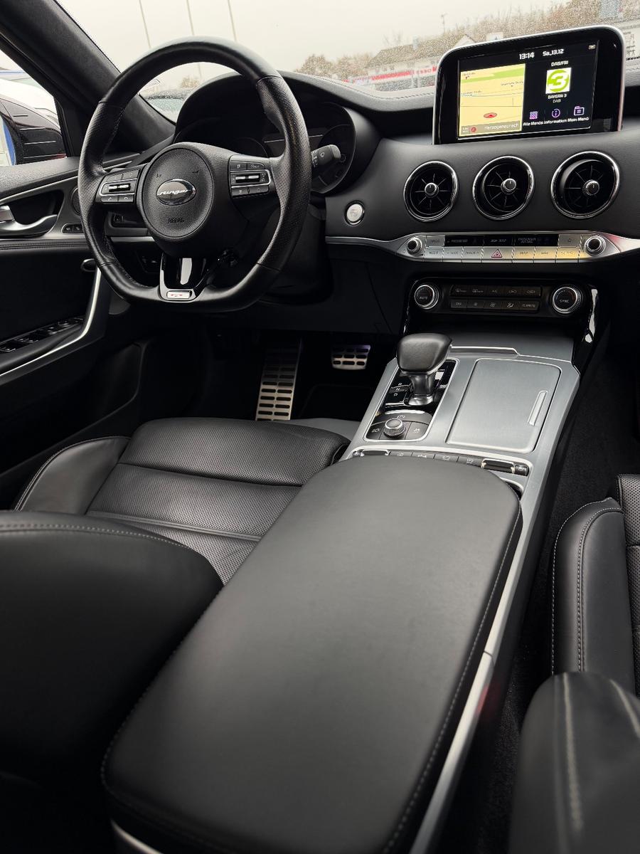 Kia Stinger GT 3.3 V6 Bi-Turbo 370ch AWD BVA8 | Full options | Toit ouvrant | Harman Kardon | HUD | Sièges ventilés | Caméra 360°