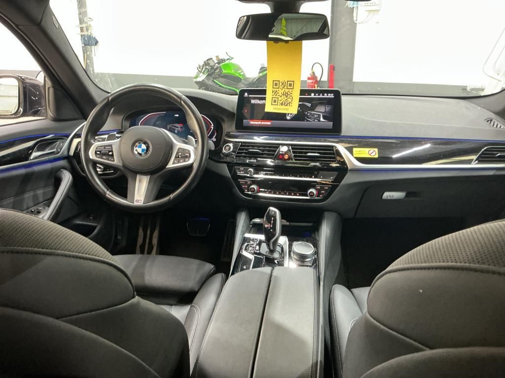 BMW 520d 2.0 M Sport xDrive Steptronic M Sport Pro|S foto 11
