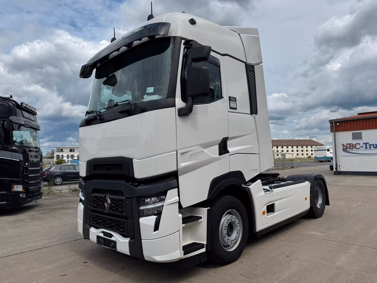 Renault T 520 HIGH * RETARDER * STANDKLIMA * GEPFLEGT *