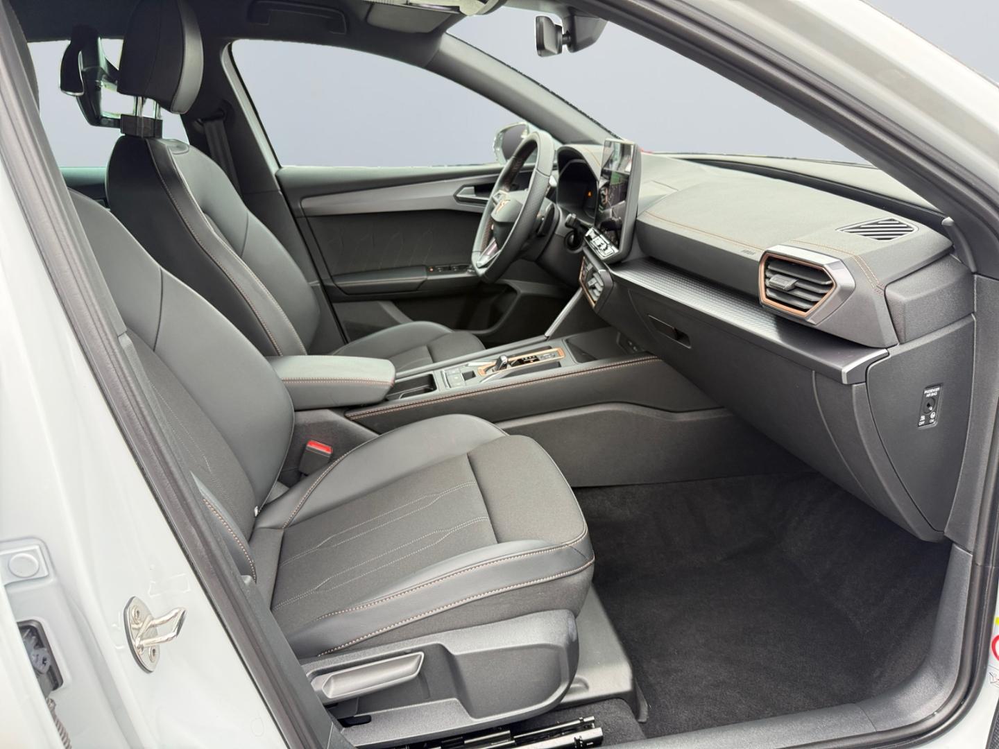Cupra Leon 1.5 eTSI DSG *Matrix*ACC*Kessy*CAM*SHZ*Navi