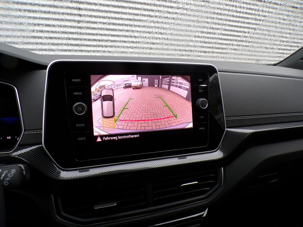Fahrzeugabbildung Volkswagen T-Cross  1.0 TSI DSG R-Line *AHK*LED-Matrix*RüFa