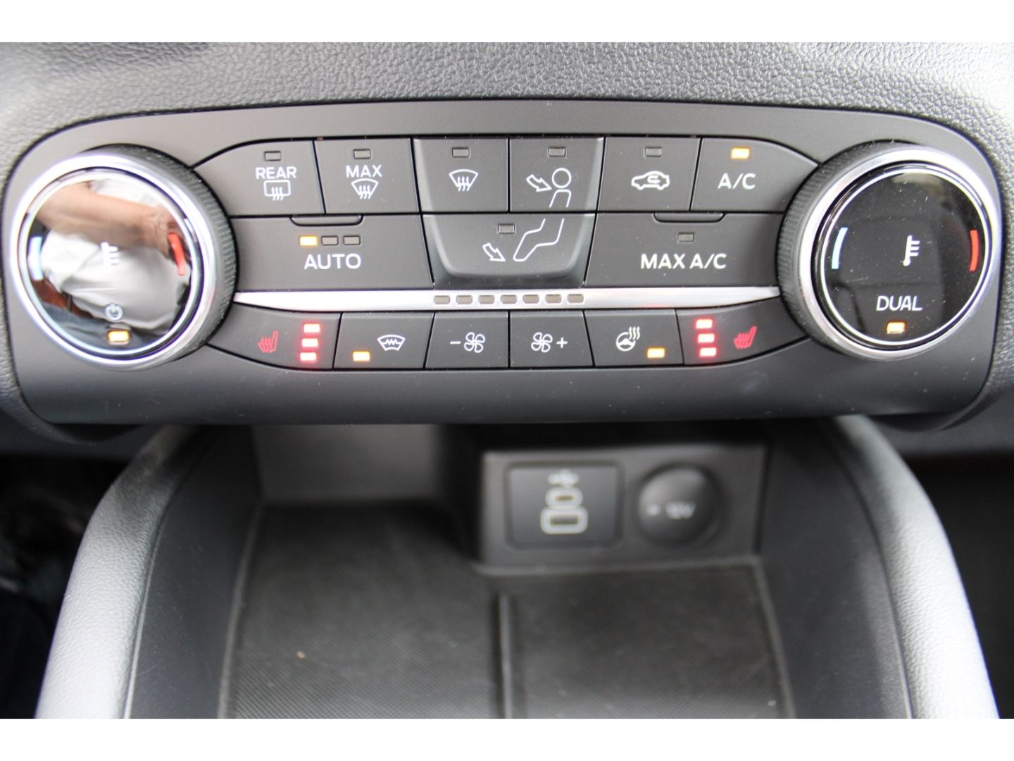 FORD Kuga 1.5 EcoBoost ST-Line ACC LED HeadUp AHK TWA - Image 28
