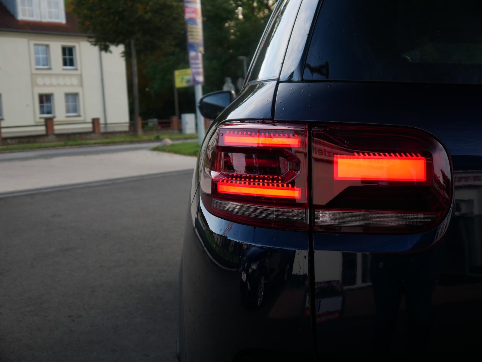 Citroën C5 Aircross 1.5 Blue-HDi Max LED Navi AHK Kamera