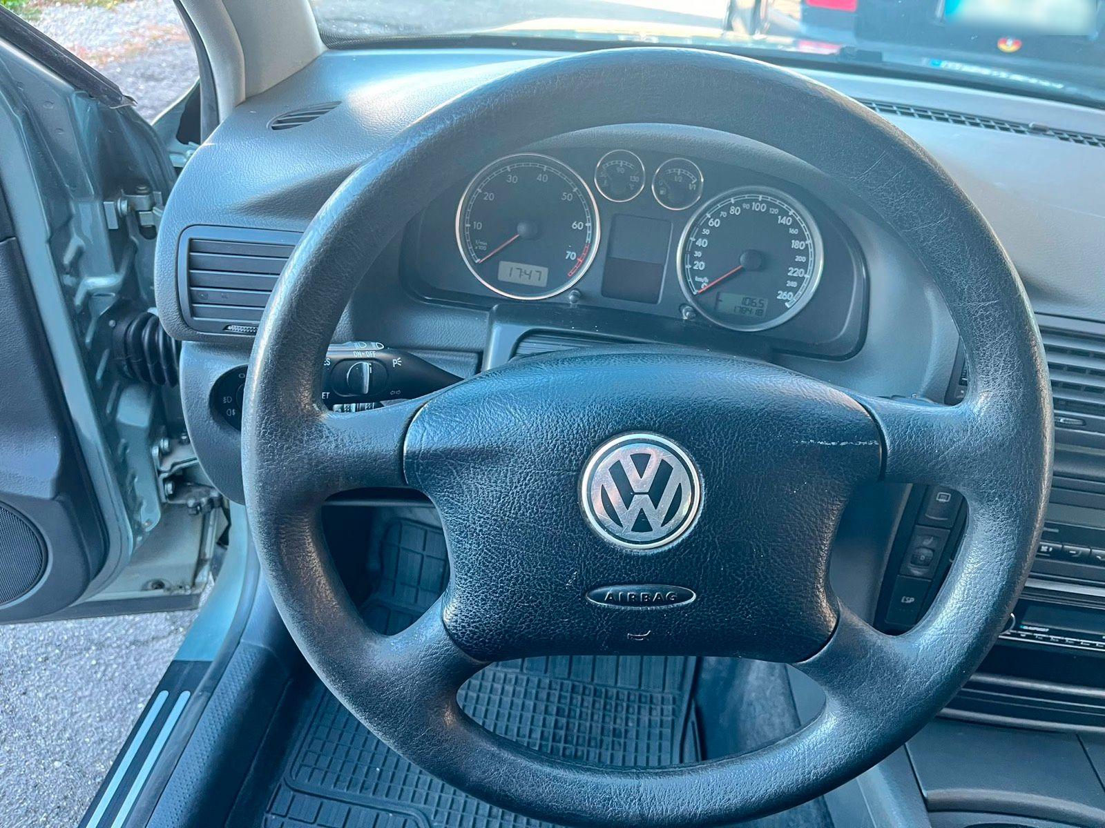 Volkswagen Passat 2004 — photo 7